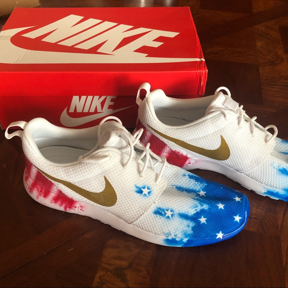 Men’s Custom Nike Rosche- Shooting Stars 💫